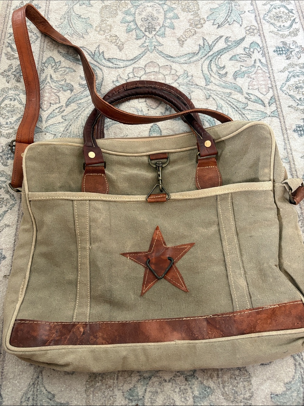 The Barrel Shack Josette Messenger Purse